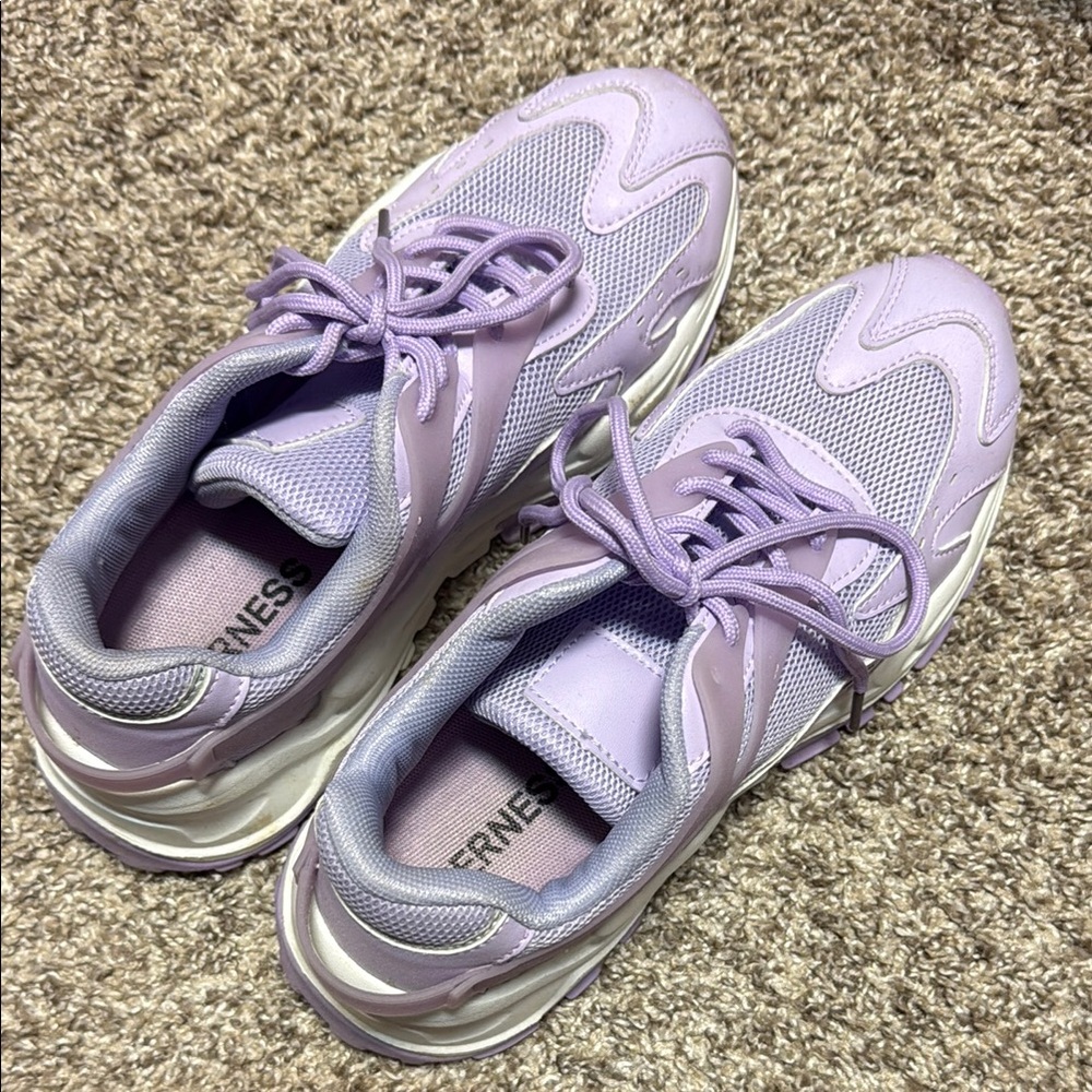 Women's Sneakers like new